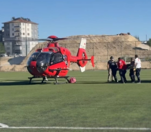 Malatya’da ambulans helikopter 78 yaşındaki hasta için havalandı