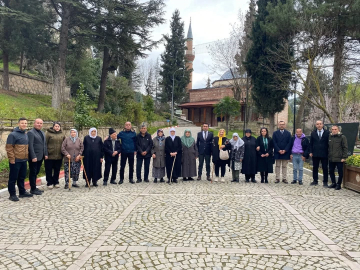 Bilecik huzurevi sakinleri Şeyh Edebali Türbesini ziyaret etti