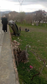 Elazığ’da otomobil şarampole uçtu: 1 yaralı