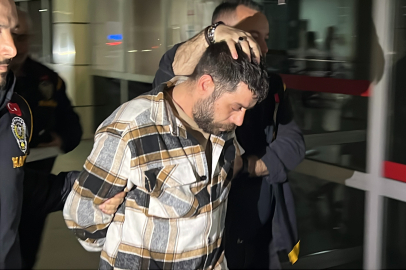 5 yarım altın için yaşlı kadını öldürdü