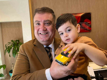 İzmirli taksicilerden DMD hastası Deniz Eymen için yardım seferberliği