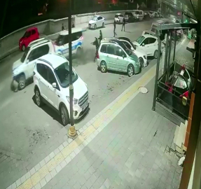 Sivas’ta polisin "dur" ihtarına uymayan sürücü, ortalığı savaş alanına çevirdi