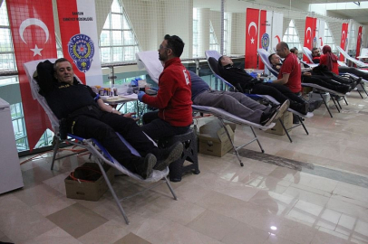 Polis Haftası: 181. yıla 181 ünite kan bağışı