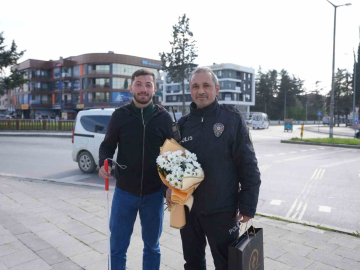 Polislere 10 Nisan sürprizi