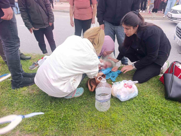 Antalya’da yürekleri ağza getiren kaza: Aniden yola fırlayan 5 yaşındaki çocuğa otomobil çarptı