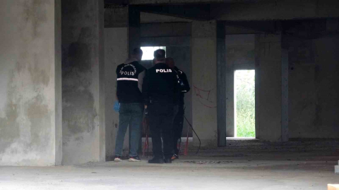 İnşaat halindeki binada erkek cesedi bulundu