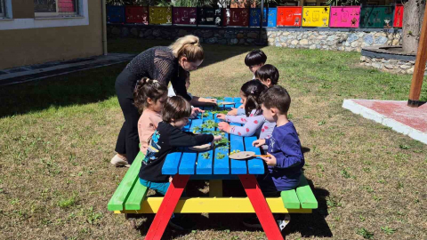 Kuşadası Belediyesi Çocuk Gelişim Merkezi’nde minikler yarınlara hazırlanıyor