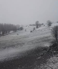 Halkapınar’da nisan ayında kar sürprizi