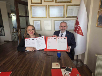 Türkiye - Çin arasında "Sağlık, Sanayi ve Ticarette Stratejik" iş birliği protokolü imzalandı