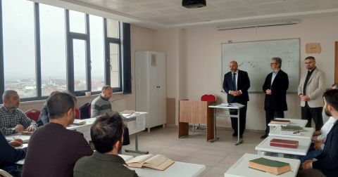 Kütahya’da imam hatip ve müezzin kayyımlara hizmet içi eğitim kursu