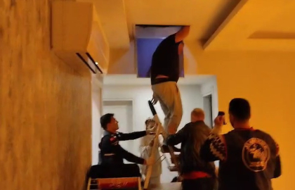 Tavan arasına saklandı jandarmadan kaçamadı