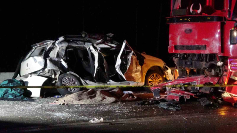 Çocuklarını korumaya çalışırken kazada hayatını kaybeden annenin cenazesi Batman’a gönderildi