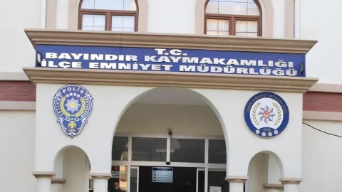 İzmir’de operasyona giden 3 polis bıçaklandı