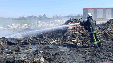 Çöp ve hurdalar yine alev aldı vatandaşlar duruma isyan etti