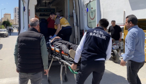 Motosikletten düşen sürücü yaralandı