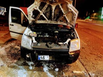 Kahramanmaraş’ta iki farklı noktada araç yangını söndürüldü