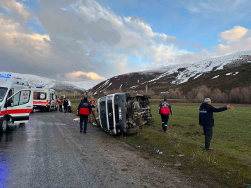 Van’da trafik kazası: 11 yaralı
