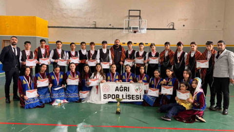 Ağrı Spor Lisesi bölge şampiyonu oldu