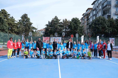 Büyükçekmece’de Bahar Şenliği’nde tenis heyecanı zirve yaptı