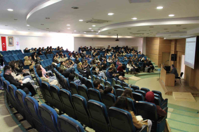 OMÜ’de öğrencilere kütüphane kullanıcı eğitimi desteği