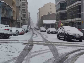 Ardahan’a kış geri geldi