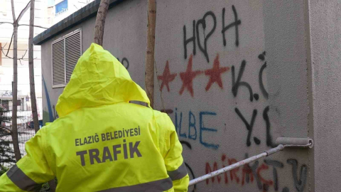 Elazığ’da kent estetiğini bozan duvar yazıları temizleniyor