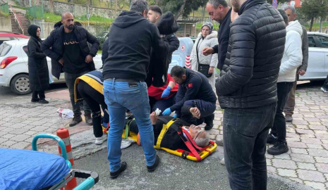 Genç sürücünün direksiyon hakimiyetini kaybettiği araç kaldırıma çıktı: 1 yaralı