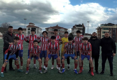 Bilecik’te bir maçta fileler 18 kez havalandı