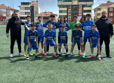 Minikler hazırlık maçında gol oldu yağdı