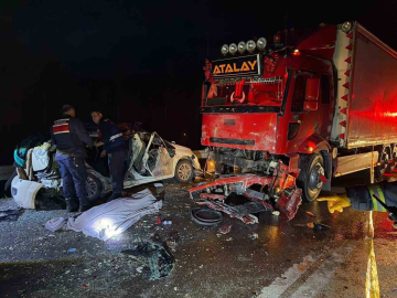 Annenin çocuklarını korumaya çalışırken hayatını kaybettiği kazada kamyon sürücüsü adli kontrolle serbest