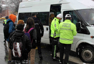 Erzincan’da veliler tepkili: Servis ücretlerine zam