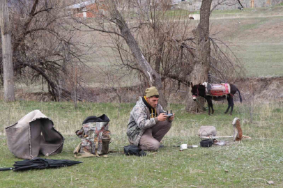 Saksağandan etkilendi, çobanlığı dijitalleştirdi, artık koyun sürüsünü dronle yönetiyor