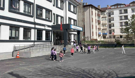 Sivas’ta eğitim sendikalarının iş bırakma çağrısı karşılık bulmadı