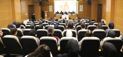 Bayburt’ta öğrenciler Sait Faik Abasıyanık’ı panelde anlattı