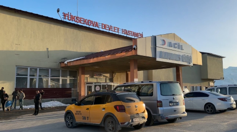 Yüksekova’da zehirlenme şüphesiyle 12 öğrenci hastaneye kaldırıldı