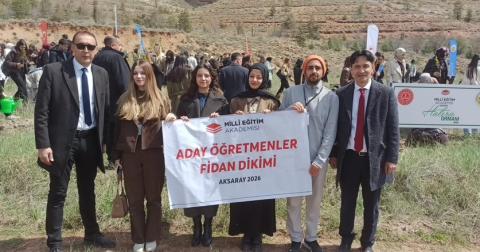 Aksaray’da aday öğretmenler fidanları toprakla buluşturdu