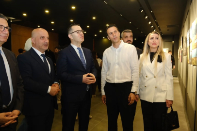 Hadi Mousavi’nin "Geçmişin İzinde: Eskişehir Fotoğraf Sergisi"