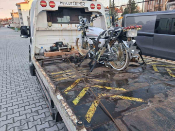 Kütahya’da ’Dur’ ihtarına uymayan ehliyetsiz ve plakasız sürücüye 326 bin TL ceza