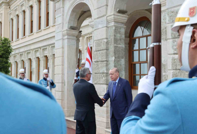 Cumhurbaşkanı Erdoğan, KKTC Cumhurbaşkanı Erhürman ile görüştü