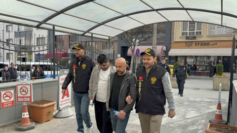 Bıçaklı kavgaya karışan 10 şüpheliden 5’i tutuklandı