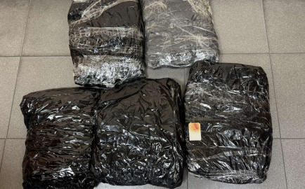 Türk yolcunun belinden 5 kilo 510 gram uyuşturucu çıktı