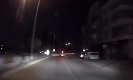 Ticari taksinin çarptığı genç kız hayatını kaybetti: Feci kaza kamerada