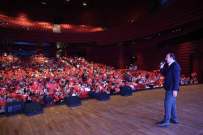 Başkan Altay tüm minik okurları ve aileleri 2. Konya Çocuk Kitap Günleri’ne davet etti