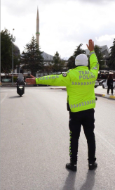 Isparta’da son bir haftada polis denetimlerinde 58 aranan şahıs yakalandı