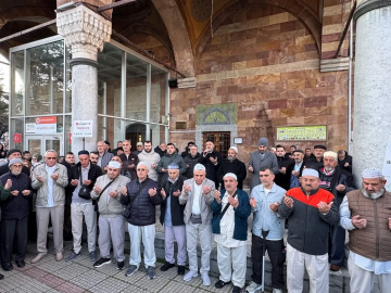 Hacı adayları kutsal topraklara uğurlandı