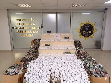 Çorum’da 550 bin adet sentetik ecza hapı ele geçirildi: 2 tutuklama