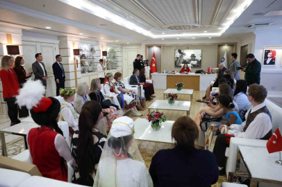 Başkan Vekili Büşra Özdemir dünya çocuklarını ağırladı