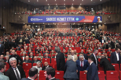 Tahir Büyükakın’ın Programına Yoğun İlgi: Kocaeli Kongre Merkezi Doldu Taştı