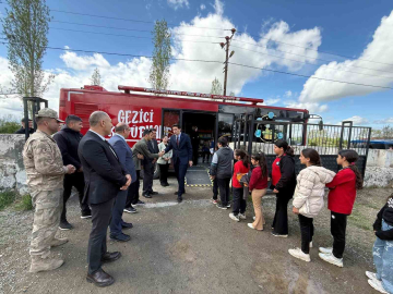 Iğdır’ın Cennetabat köyünde gezici kütüphane öğrencilerle buluştu