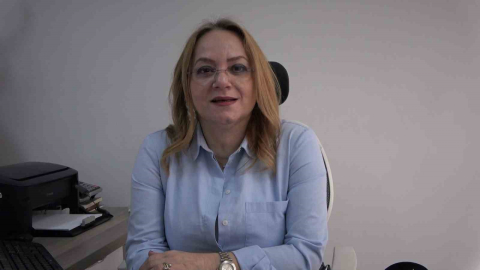 Doç. Dr. Ayhan Babaroğlu: "Sürekli ekranla vakit geçiren çocuklarda beyin gelişimi dengesiz ilerleyebilir"